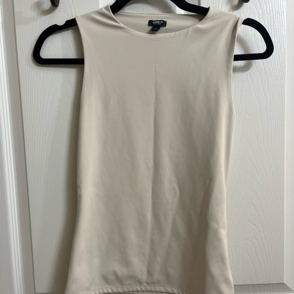 Express bodycontour Cream Sleeveless Top